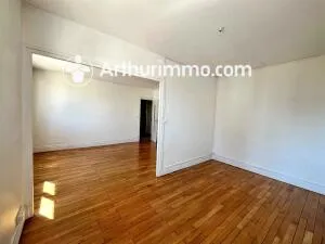Apartment à Lyon 8e Arrondissement — vignette 3
