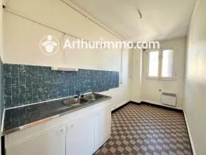 Apartment à Lyon 8e Arrondissement — vignette 4