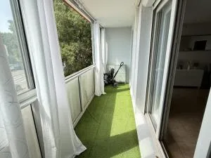 Apartment à Vitrolles — vignette 3