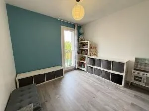 Apartment à Vitrolles — vignette 8