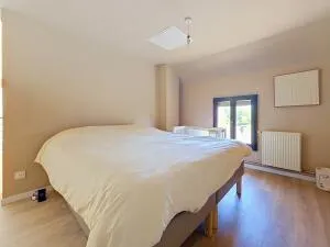 House à Équilly — vignette 14