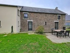 House à Équilly — vignette 19