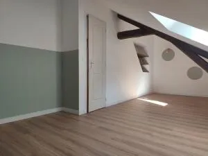 Apartment à Épernay — vignette 2