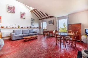 Apartment à Paris 4e Arrondissement — vignette 2