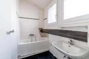 Apartment à Paris 4e Arrondissement — vignette 12