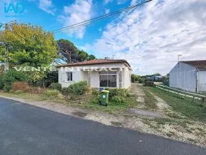 240 000 € Maison à Le Château-d'Oléron (17480)