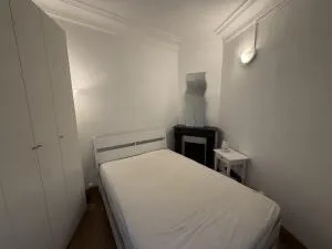 Apartment à Paris 17e Arrondissement — vignette 10