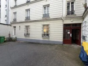Apartment à Paris 17e Arrondissement — vignette 12