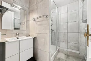 Apartment à Paris 10e Arrondissement — vignette 5