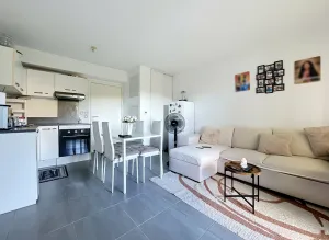 investissement locatif T2 récent avec garage- Estanove