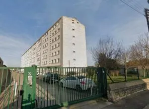 Vente aux enchères interactives d'un appartement de type 4