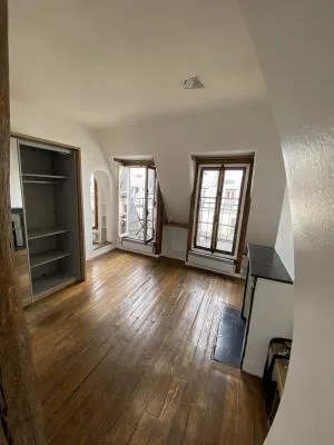Apartment à Paris 6e Arrondissement — vignette 9