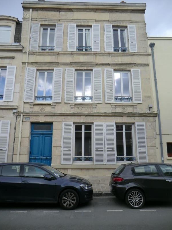 Maison 7 pièces avec jardin