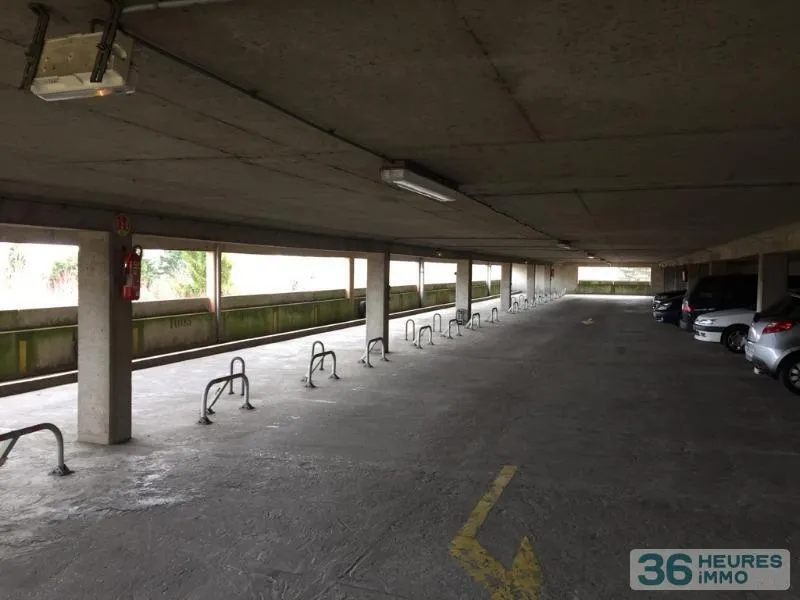 Garage – Parking à Évry-Courcouronnes