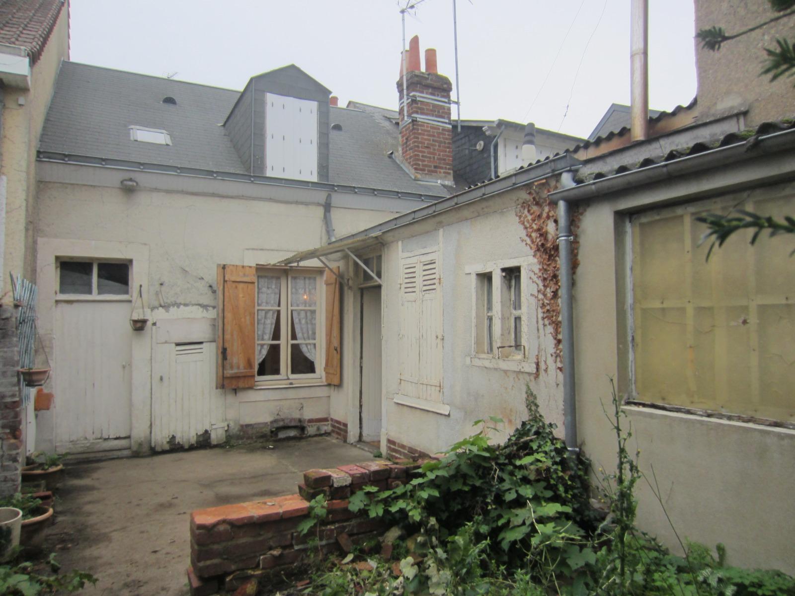 QUARTIER MURIERS MANCELLE A RENOVER