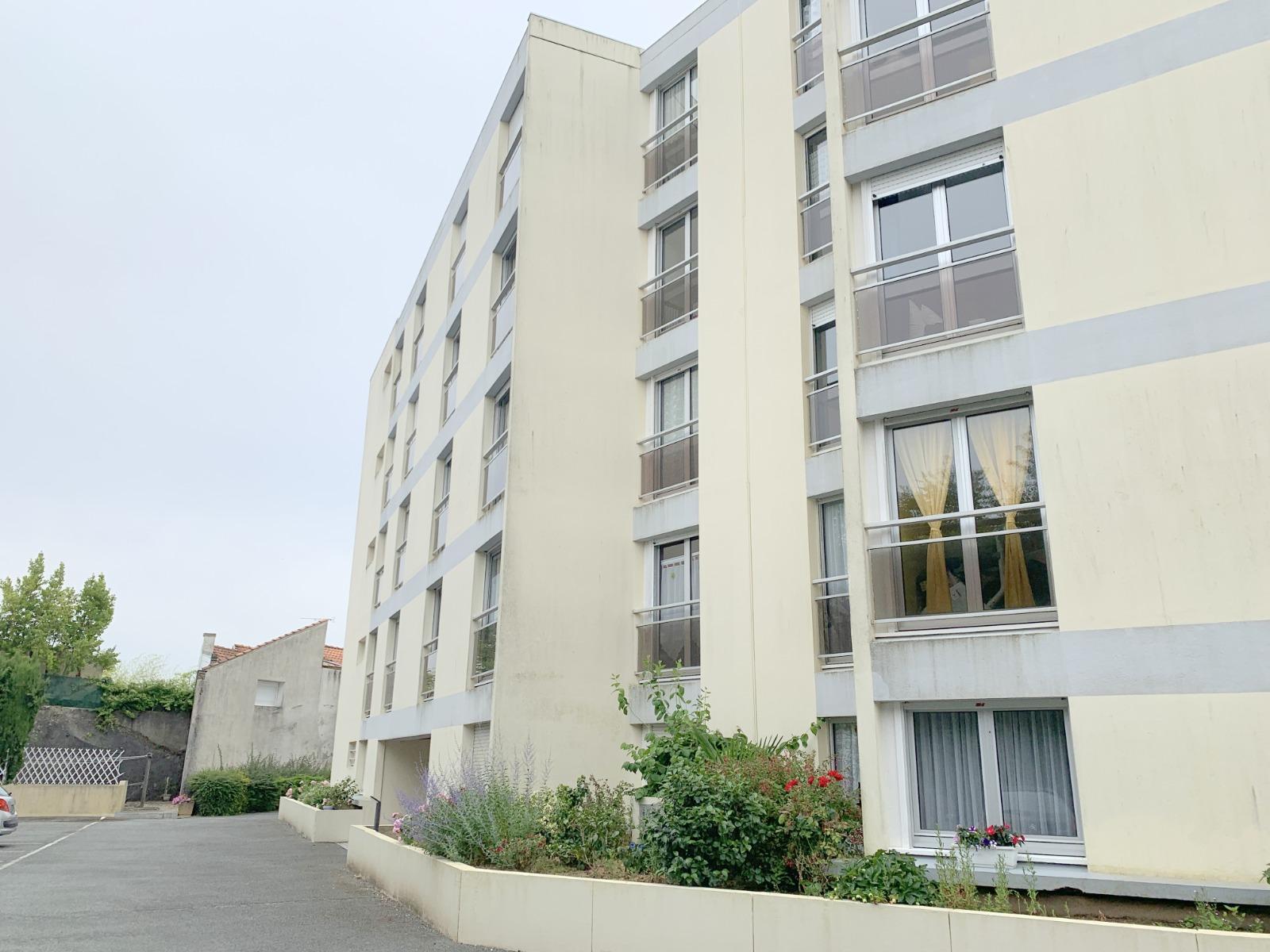 Studio 36 m² centre-ville ROYAN