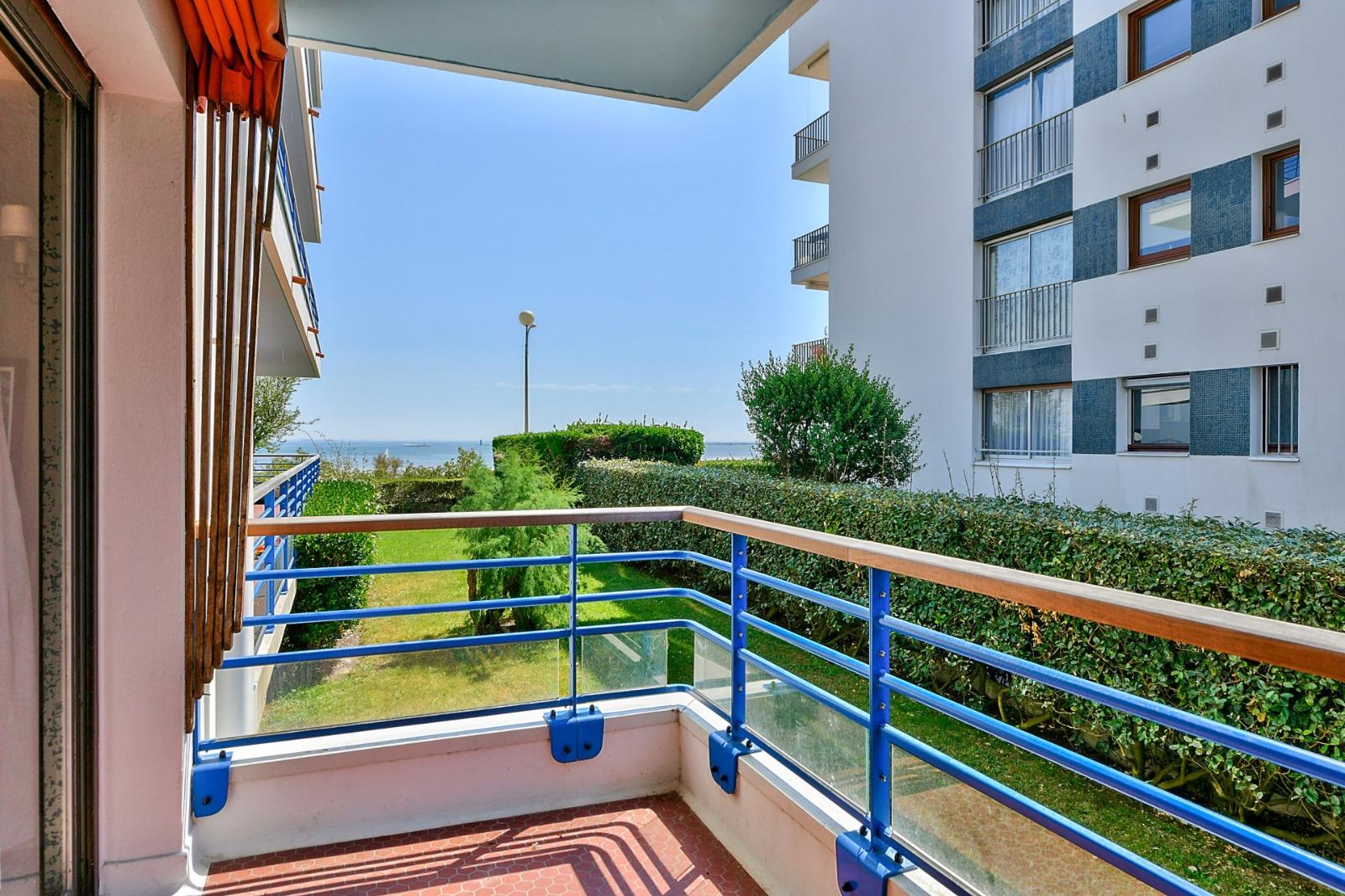 A VENDRE LA BAULE APPARTEMENT T3 VUE MER PLAGE BENOIT