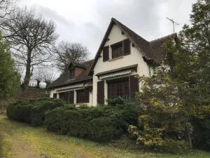 EN CAMPAGNE - TRES BEL ENVIRONNEMENT - PAVILLON SUR SOUS SOL TOTAL