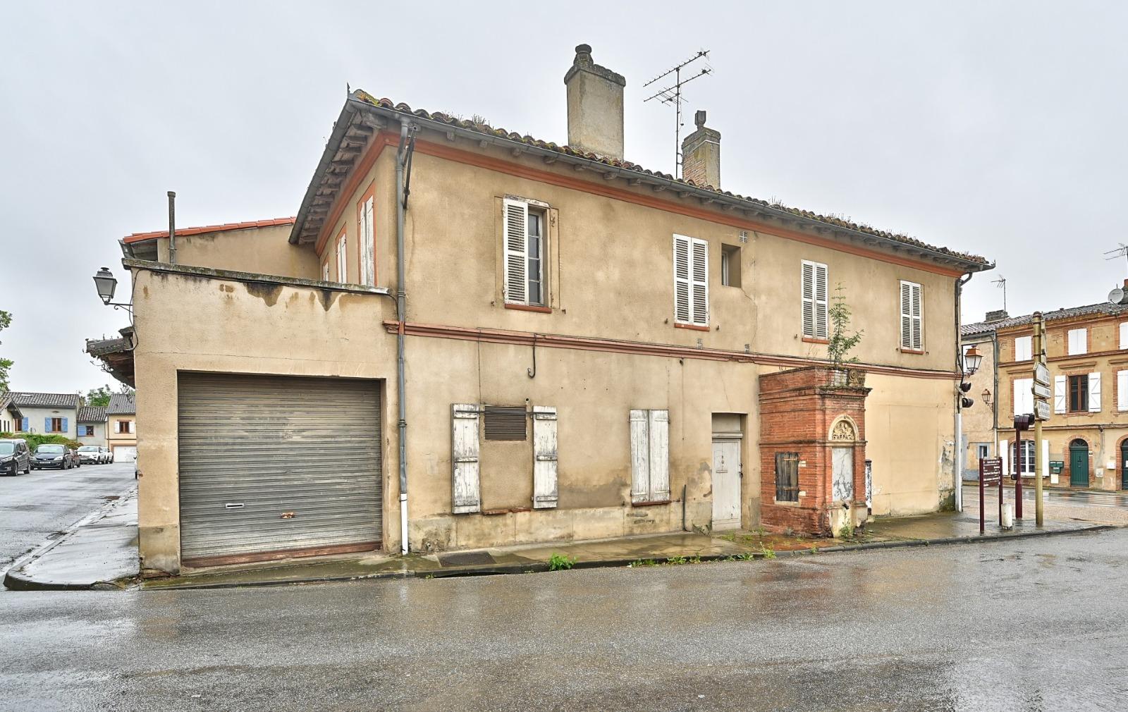 Immeuble avec local commercial + Appartement T3