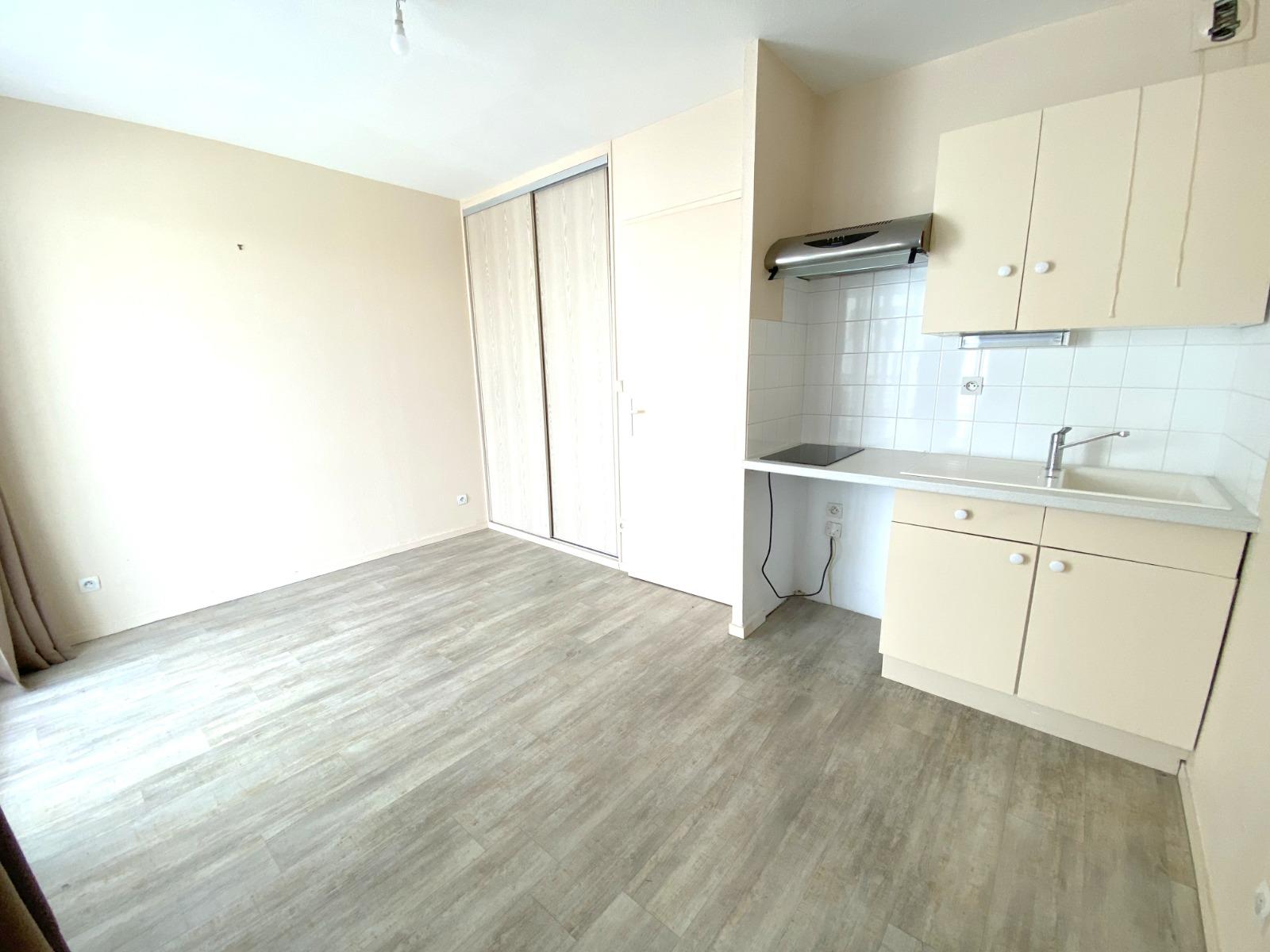 EXCLUSIVITE - Studio Royan quartier Gare ROYAN