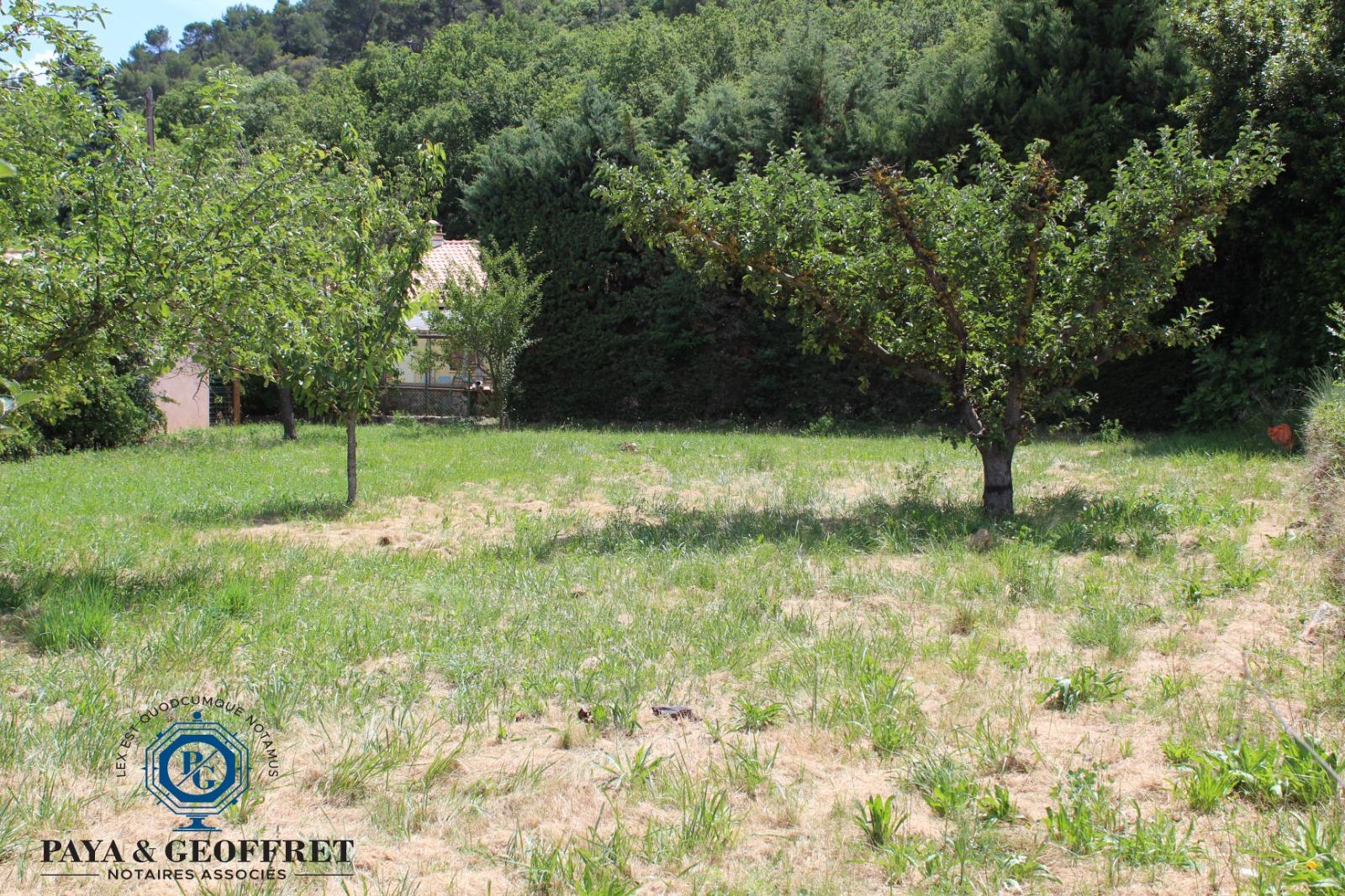 Terrain à bâtir de 569m²