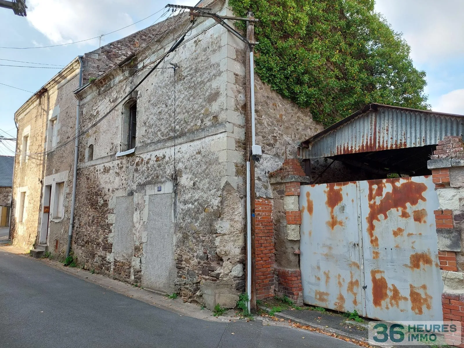 MAISON RUE NOTRE DAME AU COEUR DE CHALONNES 
