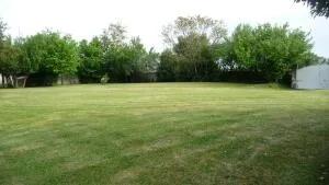 TERRAIN CONSTRUCTIBLE CLOS DE MURS