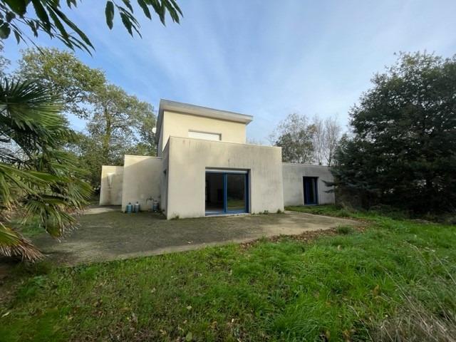 Maison en campagne de riec sur belon avec 7.302 m² de terrain