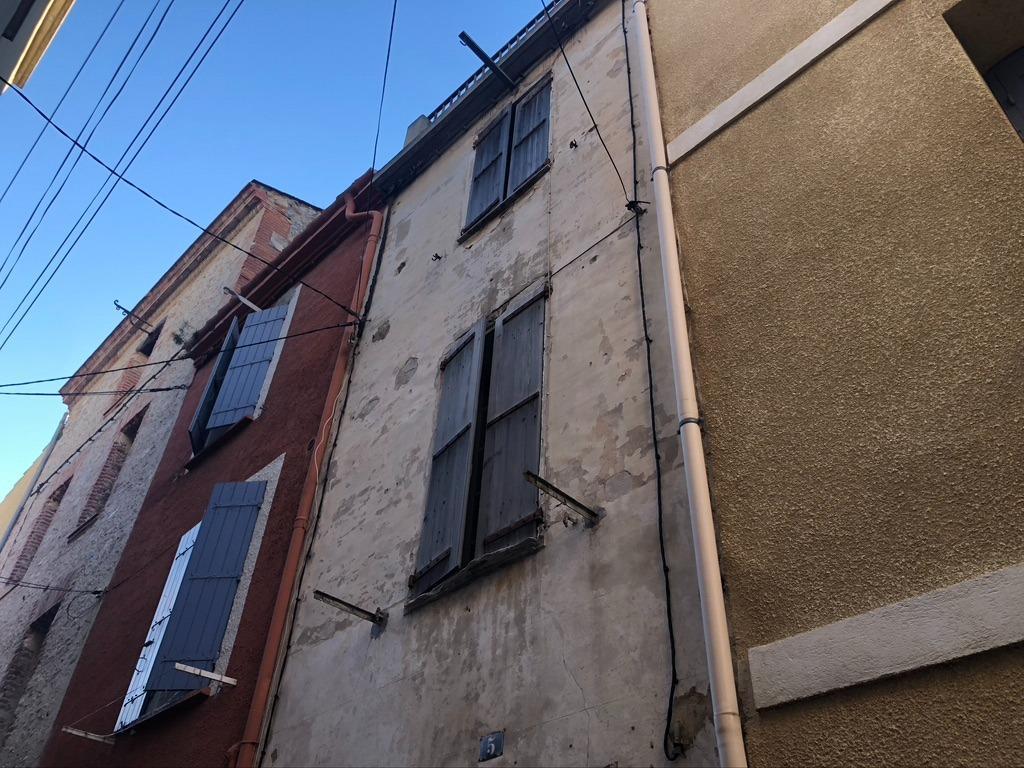 Maison rivesaltes à renover entièrement 