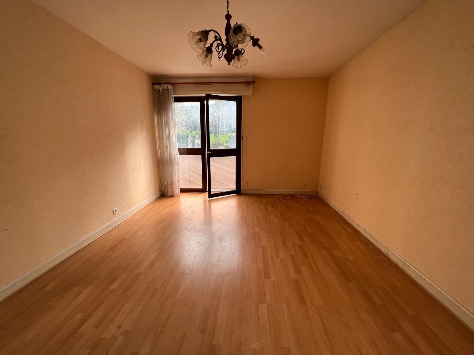 Appartement centre-ville chateaulin 