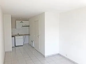 Appartement à Dammarie-les-Lys — vignette 3