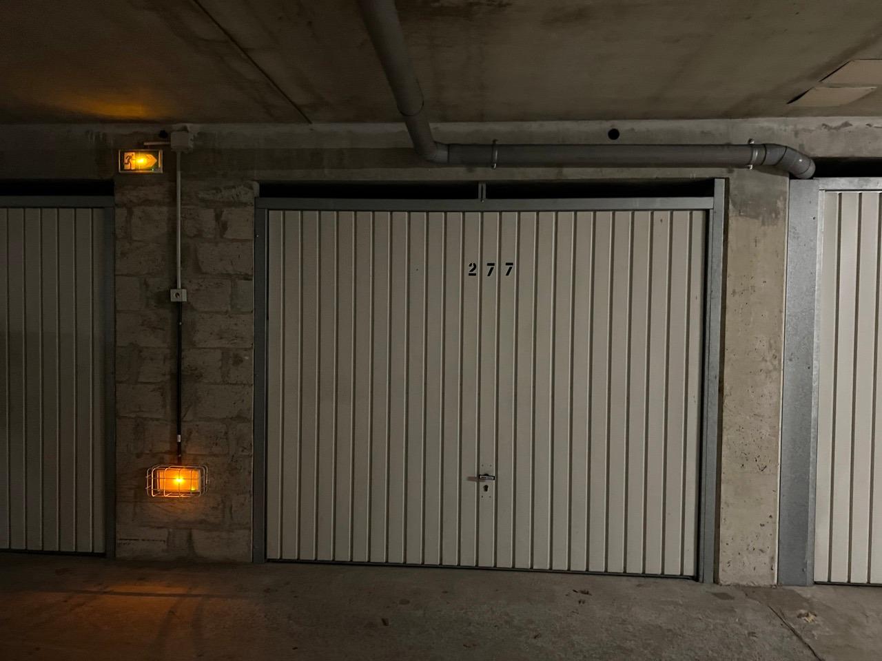 Garage – Parking à Le Plessis-Robinson — vignette 3