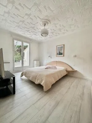 Maison à Saint-Jean-d'Illac — vignette 8
