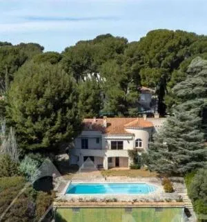 Maison de maître 6 pièces de 185 m² peymian à la ciotat