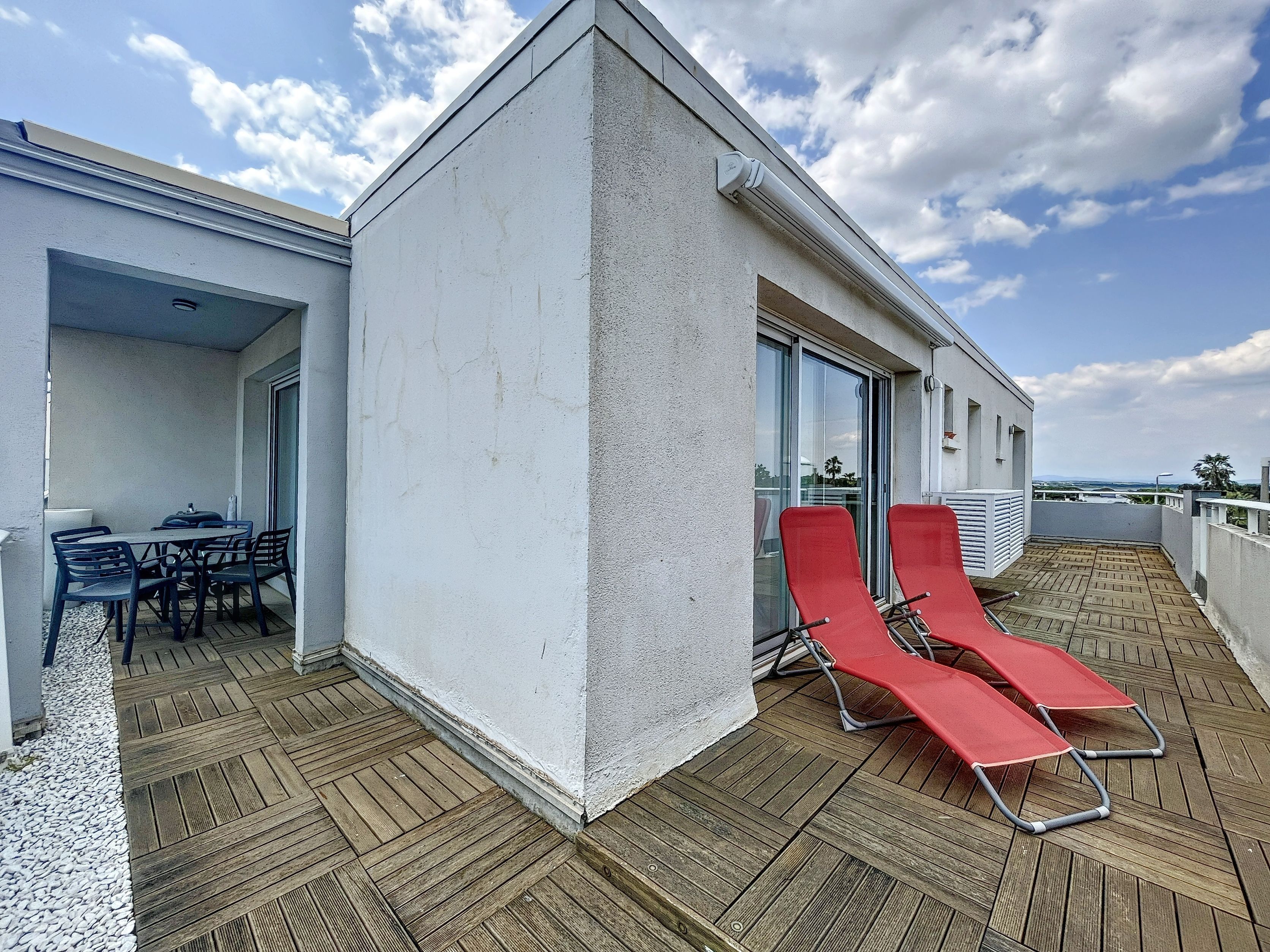 Bel f3 deuxieme et dernier etage vue mer terrasse garage