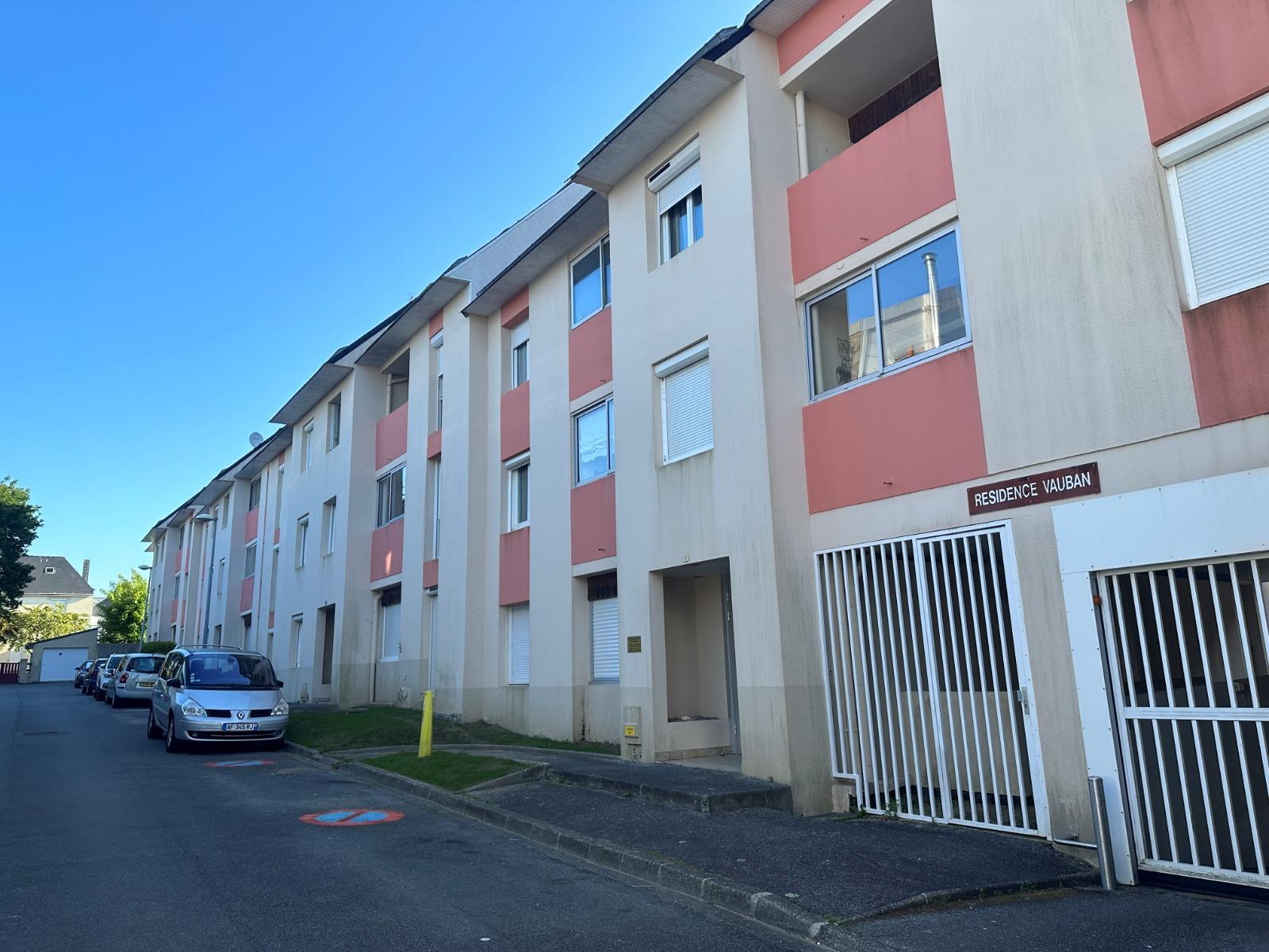 Centre-ville concarneau, t3, 62 m² avec garage et loggia