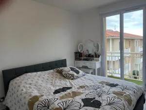 Appartement à Saint-Estève — vignette 8