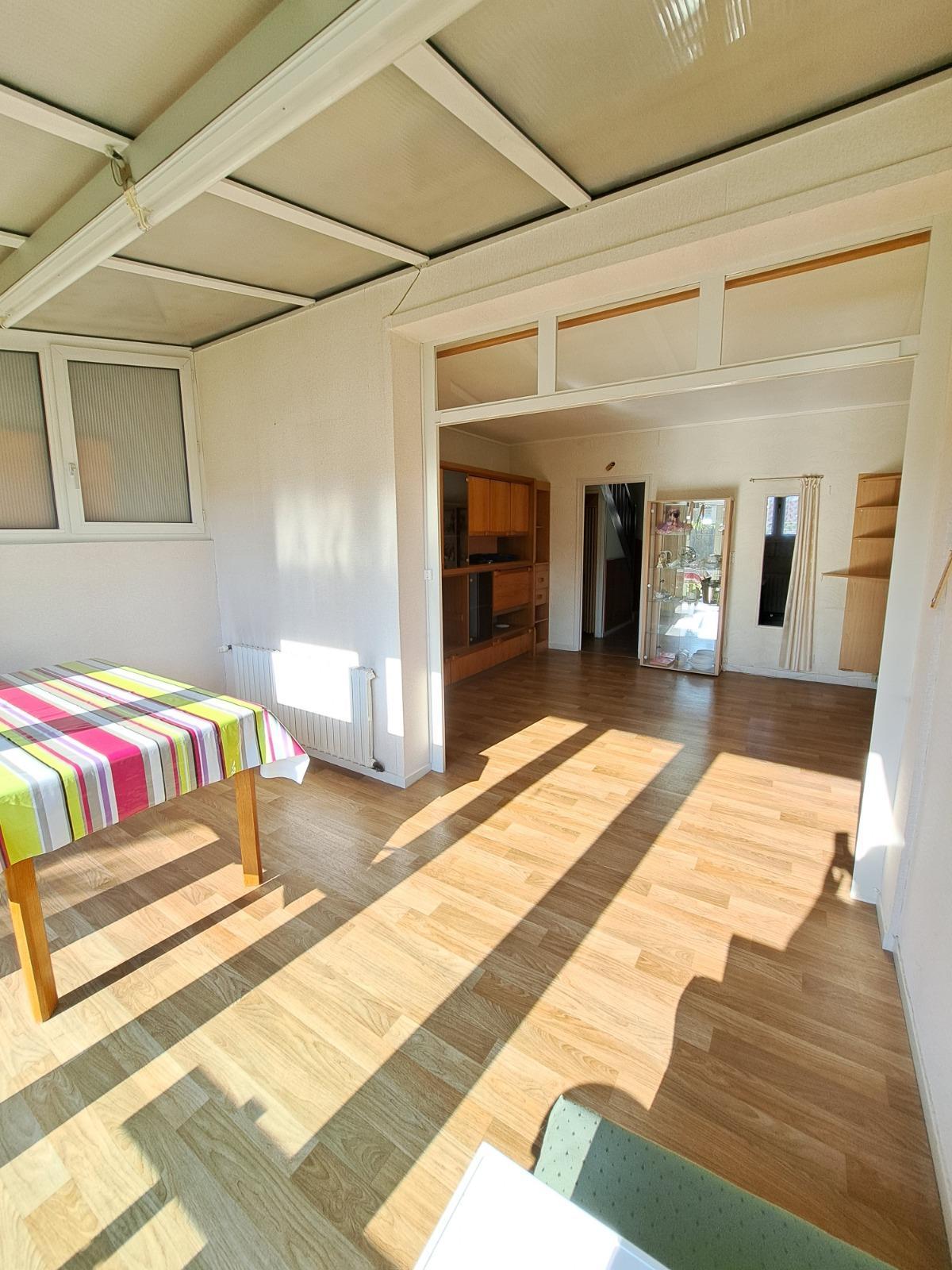 Premartine - maison avec 3 chambres - garage et jardin