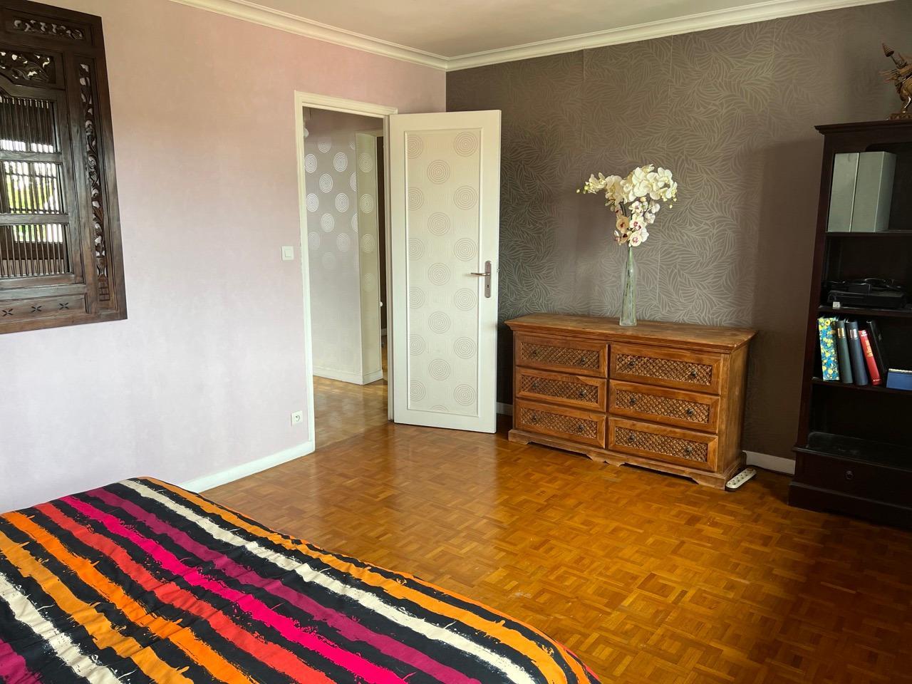Maison à Les Clayes-sous-Bois — vignette 11