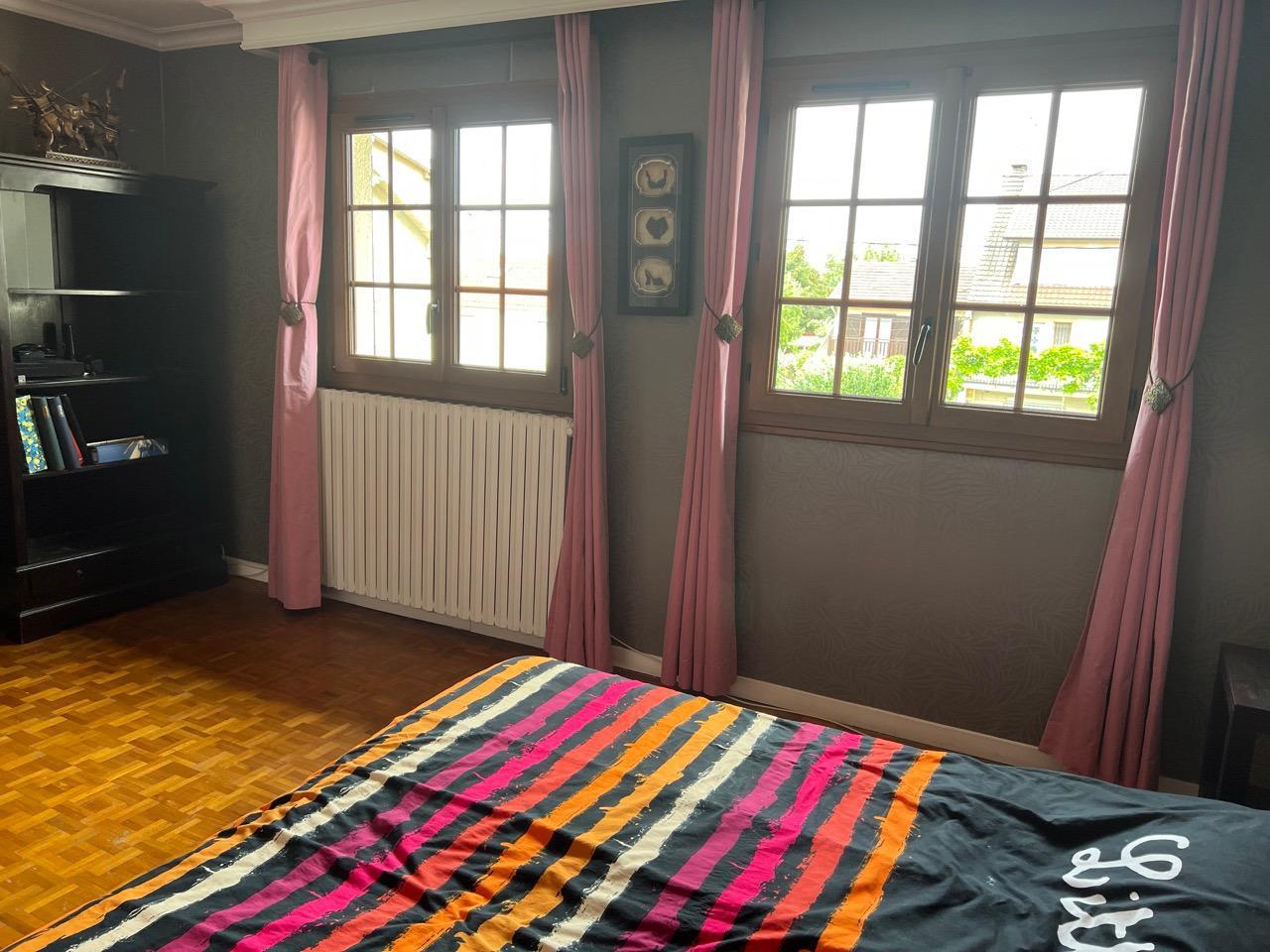 Maison à Les Clayes-sous-Bois — vignette 12