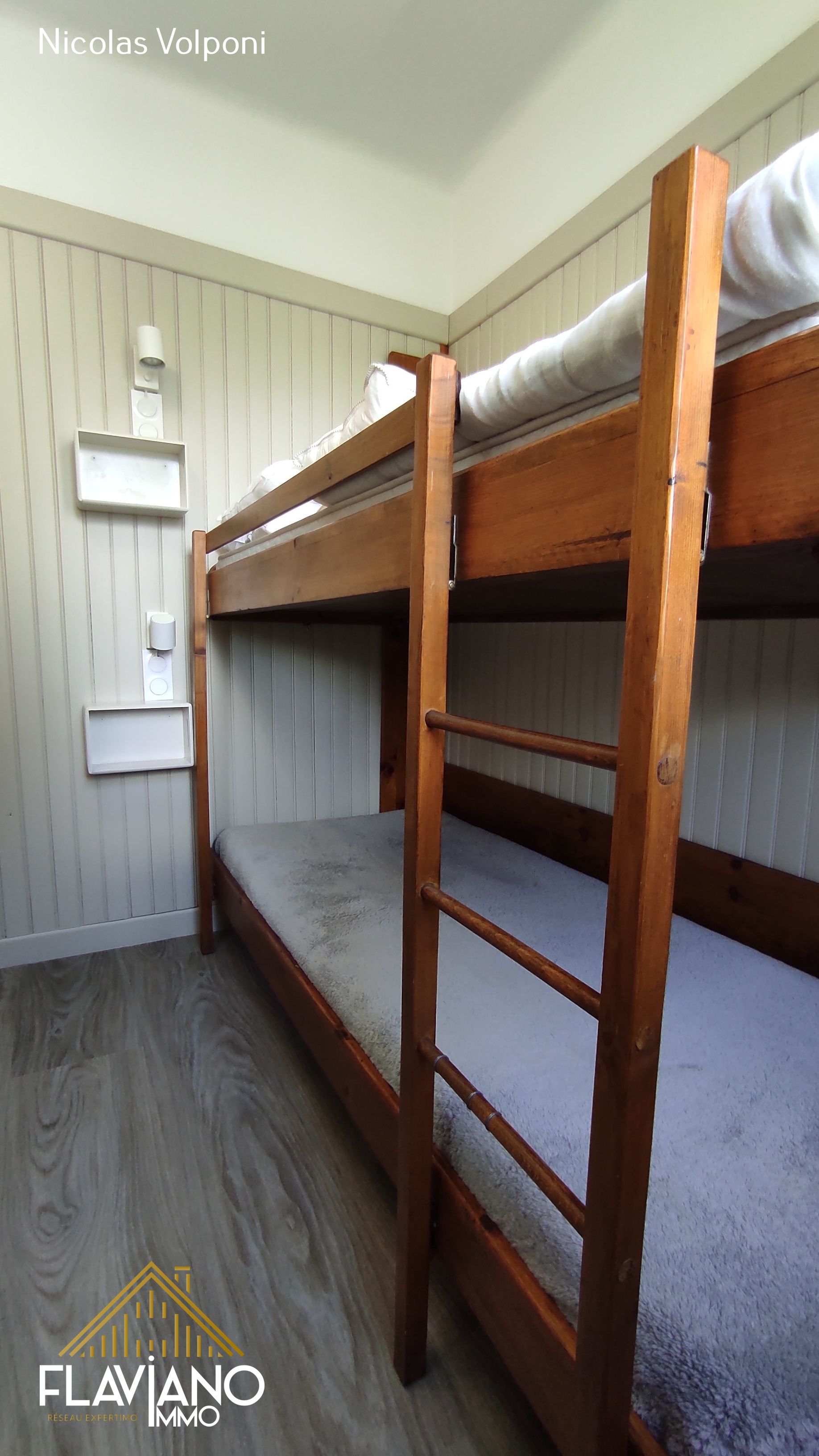Appartement à Enchastrayes — vignette 4