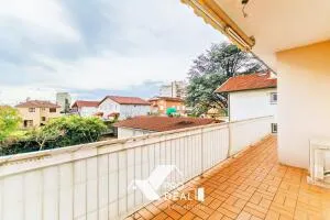 Appartement à Décines-Charpieu — vignette 9