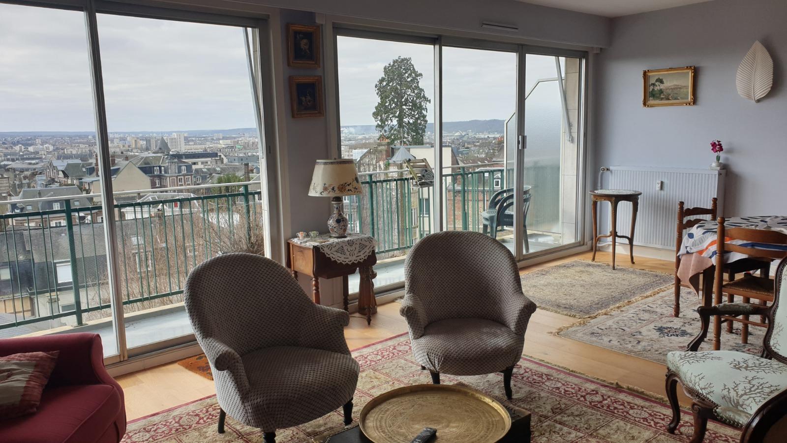 ROUEN QUARTIER GARE-JOUVENET TRES BEL APPARTEMENT AVEC VUE