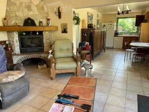 Maison à Saint-Ferréol-Trente-Pas — vignette 7