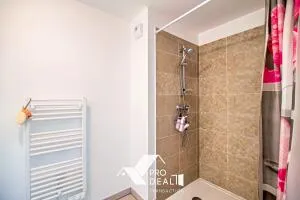 Appartement à Meyzieu — vignette 7