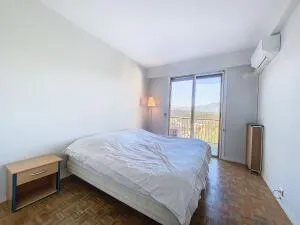Appartement à Cagnes-sur-Mer — vignette 3