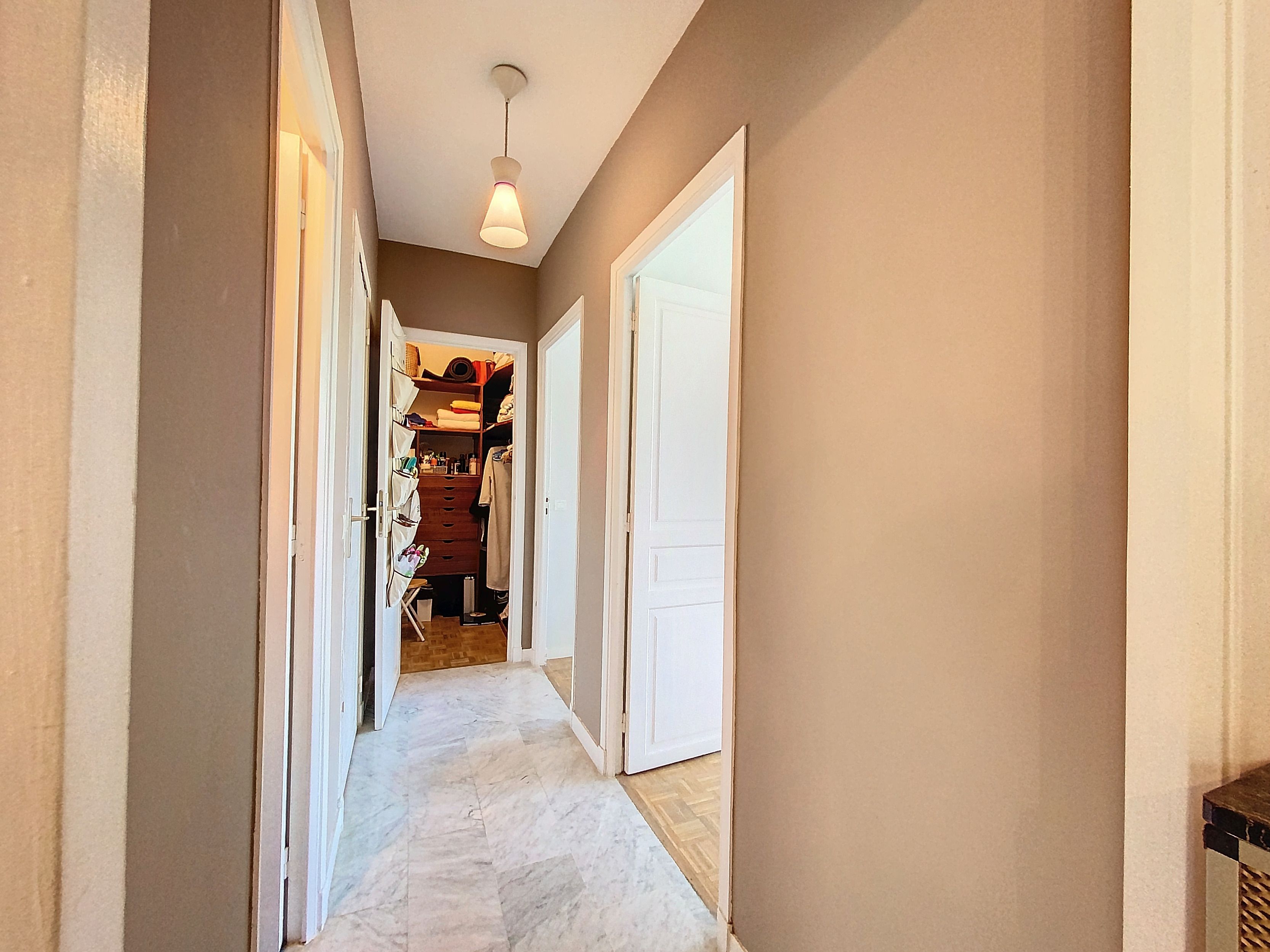 Appartement à Cagnes-sur-Mer — vignette 6