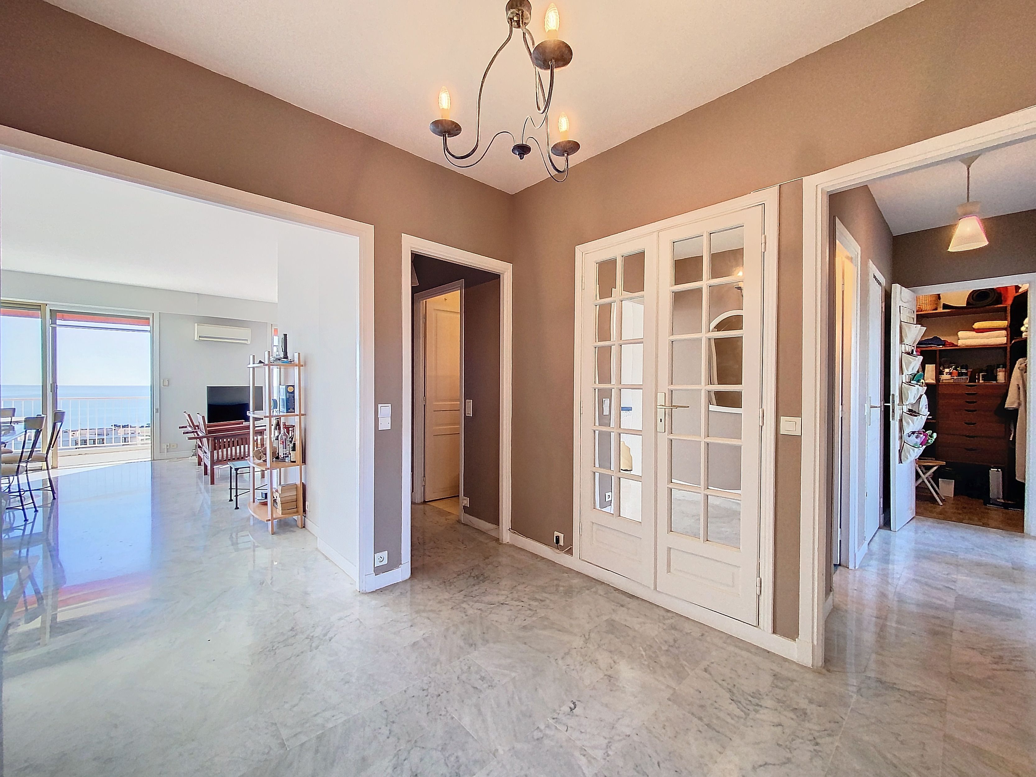 Appartement à Cagnes-sur-Mer — vignette 12