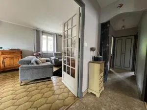 Maison à Brive-la-Gaillarde — vignette 4