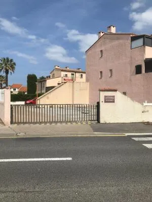 Garage – Parking à Saint-Cyprien — vignette 2